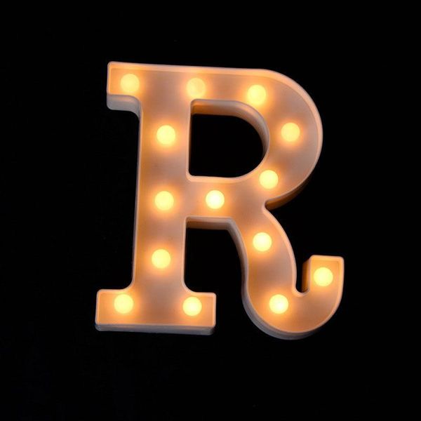 Decoración de fiesta Luz LED de plástico 26 Letras inglesas Alfabeto Tipo de botón de lámpara Color blanco cálido Luces nocturnas de calidad superior Za4920 Dro Dhnes