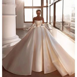 Feestjurken 2023 Gorgeou's Wedding for Women Dubai Arabic Off Shoulder Princess Custom Made Bridal Jurken Ball Robe de 230427