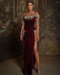 Feestjurken 2024 Aso Ebi kralen Arabische bordeaux Stijlvolle fluweel avondje sexy prom hoge fractie van een seconde receptie jurken