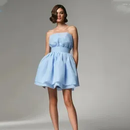 Feestjurken 2024 Lichtblauw strapless korte mini -organza prom op maat gemaakte formele bruidsgegroeide avond