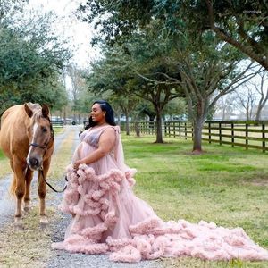 Feestjurken 2024 Pink Tule zwangerschapsjurken gewaden voor pography Soft Ruffles Long Train Zie Bruids Robe prom jurk