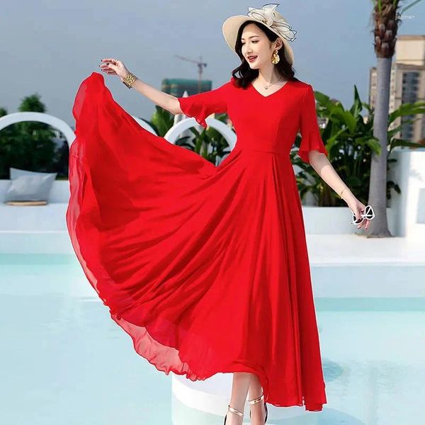 Robes de fête 2024 Summer Beach Long Red Mariffon Fashion Elegant Femmes Big Swing Plus taille Robe à manches papillon lj3036