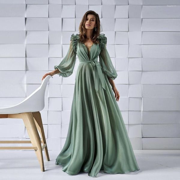 Robes de soirée A-ligne vert clair étage longueur manches longues bouffantes printemps été en mousseline de soie volants col en V robe de bal robes de soirée 2023