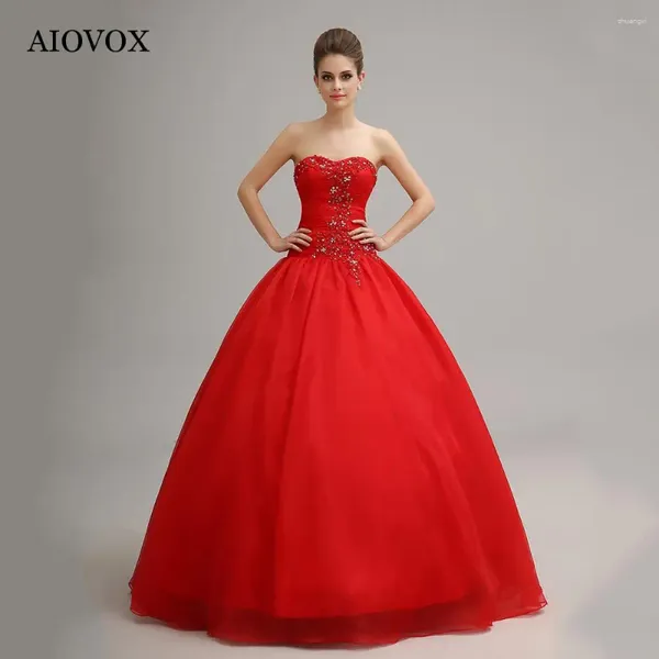 Robes de fête Aiovox Robe de balle rouge formel sans bretelles Robe de bal de bal pour femmes 2024 Viens de la longueur du sol Organza