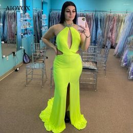 Feestjurken aiovox Modern Halter Prom Cut-out gesplitste jurk snoepkleur mouwloze vloerlengte Vestidos de gala op maat gemaakt