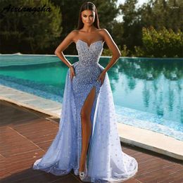 Robes de soirée Aixiangsha bleu clair sans bretelles paillettes manuelle perle couture robe de soirée pour les femmes droped train sexy magnifique fente haute