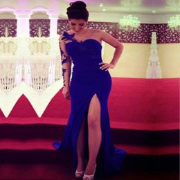 Robes de fête incroyables robe bleu royal en soirée Portez une sirène à manches longues avec des fentes avant célébrités formelles 2024