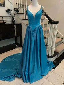 Feestjurken ANGELSBRIDEP 2 STORE Blauwe Avondjurk V-hals A-lijn Satijn Bruidsjurken Elegant Robe De Mariee Side Split Backless Prom