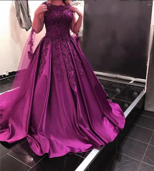 Robes de soirée Angelsbridep modeste bordeaux bal robe de bal robe en satin dentelle appliques soirée longue élégante célébrité formelle