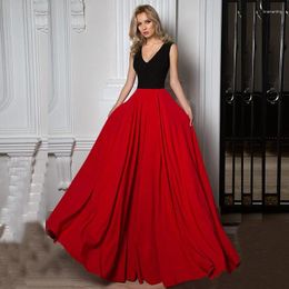 Vestidos de fiesta Llegada Encaje negro Una línea Vestidos de noche Largo sin mangas Escote en V Boda Fondo rojo Longitud total En venta