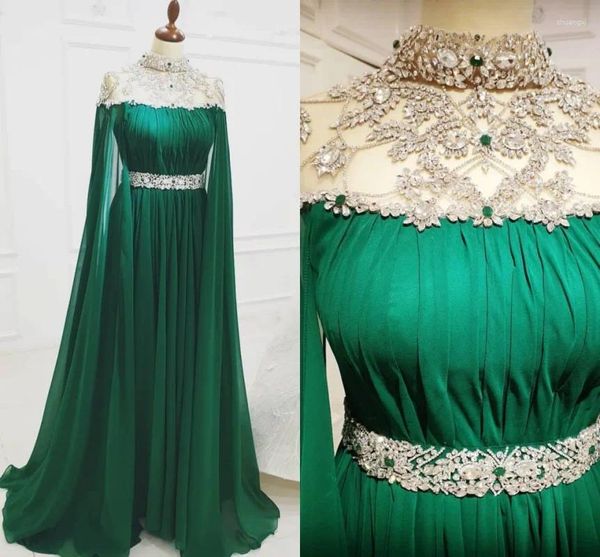 Robes de fête Aso Ebi 2024 Green arabe Longue soirée Crystals de perles en mousseline sexy