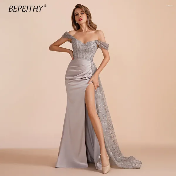 Vestidos de fiesta BEPEITHY Gris fuera del hombro Largo Prom 2024 Sin mangas Corte alto Sexy Ocasión formal Vestido de noche Llegada