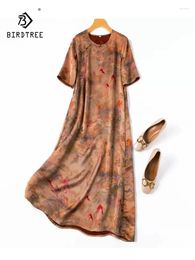 Robes de fête Birdtree Real Silk Xiangyunsha Femmes Half manche o cou Jacquard Retro Ol Robe Robe 2024 Été D44305QC