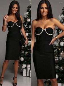 Feestjurken zwarte jurk voor kerst kristallen lieverd schede/kolom cocktail knie lengte riem korte avondjurken