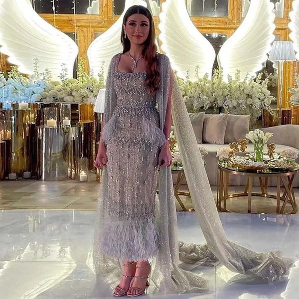 Robes de soirée Blue Dress Store Bling Gris Sirène Soirée Arabe Avec Cape De Luxe Plume Dubaï Formel Pour Les Femmes De Mariage