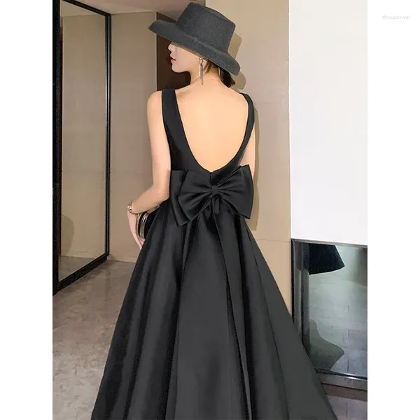 Robes de soirée Bowknot robe de soirée formelle col carré Hepburn style noir élégance luxe grande robe dos nu sens du design femmes