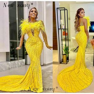 Robes de soirée plumes jaune vif sirène soirée grande taille africaine filles noires une manches longues paillettes paillettes tenue de mariage
