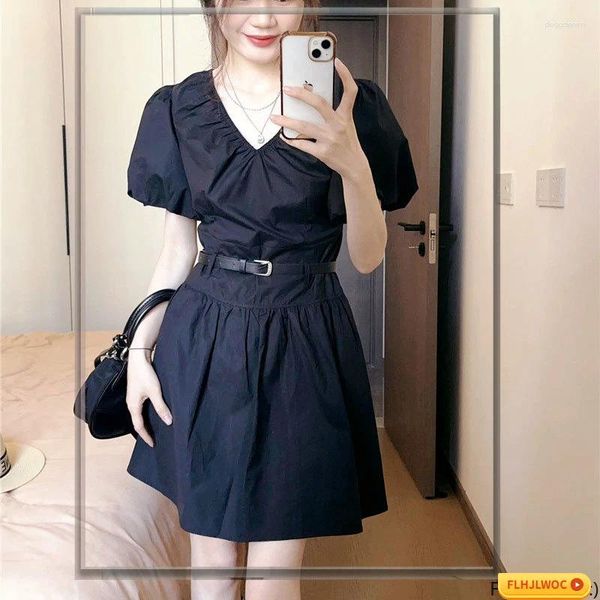 Robes de soirée Chic Ceinture 2024 Femmes Corée Japon Style Design Mignon Filles Volants Une Ligne Mince Ajustée Petite Mini Robe Noire
