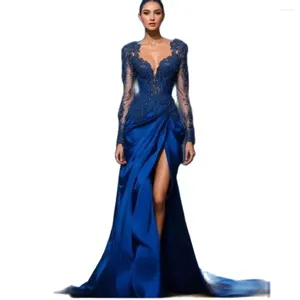 Feestjurken aangepaste elegantie Royal Blue Evening Jurk met lange mouwen Hoge splein Mermaid Appliques Draped Satin Vestidos de Novia C24148