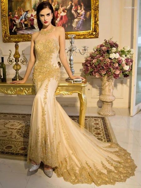 Robes de fête Robe de bal personnalisée 2024 Luxurious licou applicins Sequins Backless Sirène formel Gowwns Vestidos de Feast