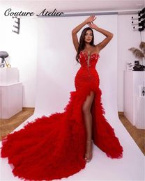 Robes de fête Dubai High Slit Red Rucched Train Sermiade Prom Arabe Crystal Robe Sparkly Evening Long Luxury 2024 Robe