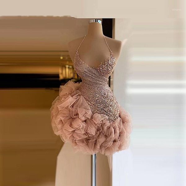 Vestidos De fiesta Dusty Pink Mini Cocktail Ruffles Lentejuelas Vestido corto De graduación Halter Sexy Back 2022 Celebrity Vestido De Festa