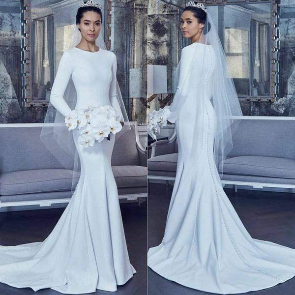 Robes de soirée élégantes 2023 O-cou à manches longues bouton satin de mariage plissé blanc balayage train sirène robes de mariée pour les femmes 230224