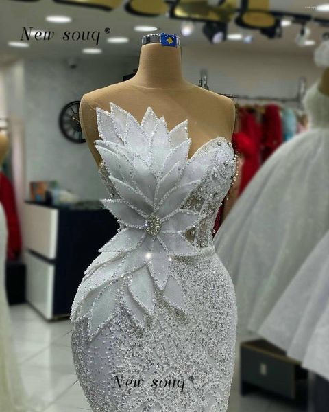 Vestidos de fiesta Est Moda africana Glitter Noche larga blanca con detalles de hojas en 3D Sin mangas Formal Dubai Boda Vestidos de fiesta Robe