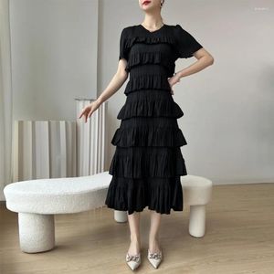 Feestjurken modeontwerper's zwarte jurk zomer Franse cake schattige splice leeftijd reduceren middelste lengte 2024