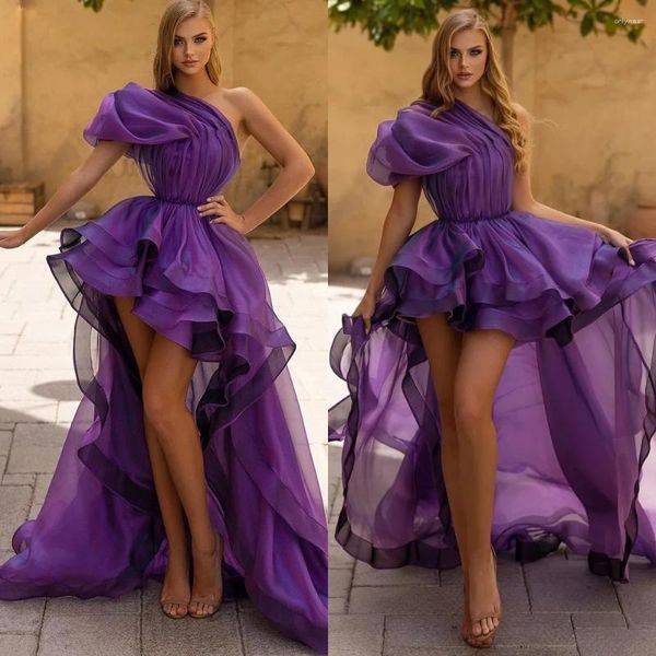 Robes de soirée Mode Une épaule robe de bal Hi-Lo robe de soirée en couches froncées Organza Occasion formelle Robes Para Ocasiones