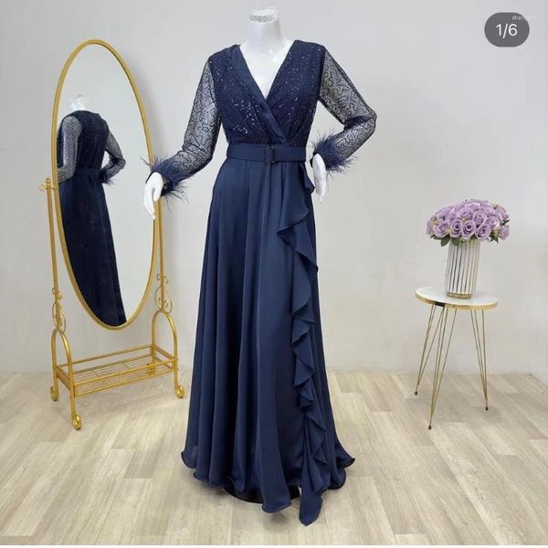 Robes de fête Florine Tulirain Satin Summer A-Line-Longueur V-Neck Night Robe Elegant Lace Pluat Robe For Charming Women 2024