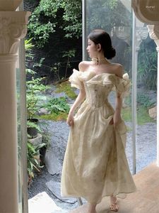 Robes de fête France Elegant Slim Ruffles Midi Summer Princess Evening Prom Dress Fomes Fashion Off épaule A-Line Vastidos