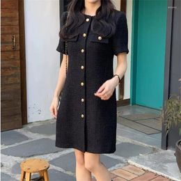 Vestidos de fiesta Fashion French Vintage Round Neck Negro Mini Dress Celebrity Lady 2024 Botones de seno individual Tweed para mujeres