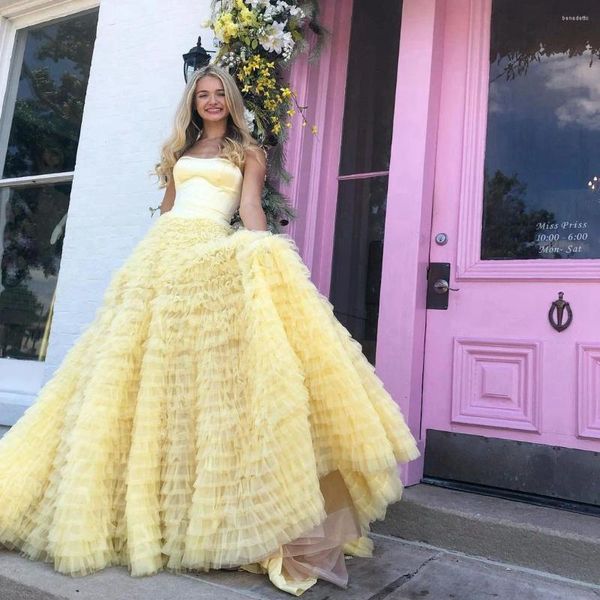 Robes de soirée de haute qualité robe jaune vif sans bretelles sans manches taille longueur de plancher couches gonflées tulle soirée formelle