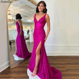 Robes de soirée Itsmilla Magenta Robe de soirée ajustée à col en V Tapis rouge avec perles étincelantes Corset à lacets Cravate au dos Fente latérale Bal