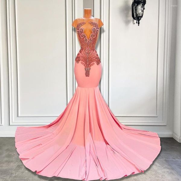 Vestidos de fiesta Largo elegante Prom 2023 Sheer O-cuello Sparkly Diamond Black Girl Spandex Pink Sirena Vestidos de gala