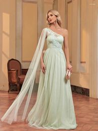 Feestjurken Lucyinlove luxe Saoedi -Arabisch groene chiffon avondjurk cape mouwen applique bruiloft formeel prom voor vrouwen 2024 jurk