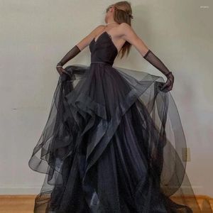 Robes de fête Luxury Black sans bretelles A-Line Tulle Soil Soil avec des gants pour femmes Sexy Formeal Prom Vobes Gentuation Cérémonie