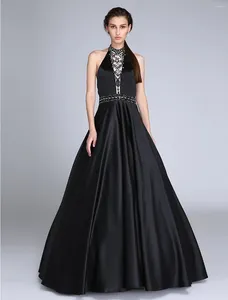 Robes de fête Luxury Roster Prom élégant pour les femmes 2024 Satin de cou avec ruban à ceinture perle une ligne de balle de mariée longue soirée