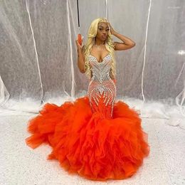 Robes de soirée de luxe Orange sirène bal sexy bretelles col en V cristal à plusieurs niveaux bas Aso Ebi robes de soirée formelles robes de fête