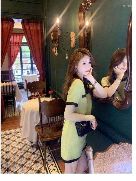 Robes de fête Matcha Green Petite robe de parfum Summer Summer Femme à manches courtes 2023 Round cou tricot Hit Color Ladies Jirt Femmes