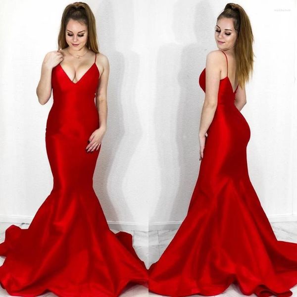 Robes de soirée sirène Sexy robe de bal 2023 rouge vif vert Satin longue robe de reconstitution historique pour dame dos nu Spaghetti femme formelle