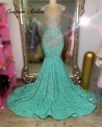 Robes de fête Mint Green Sequin Silver Crystal Rignestones Prom 2024 Luxury Robes Black Girs Sirène voir à travers une occasion formelle robe