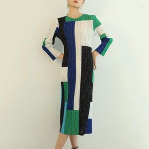 Vestidos de fiesta Miyake Vestido de temperamento plisado Falda recta de verano para mujer 2023 Diseño delgado largo