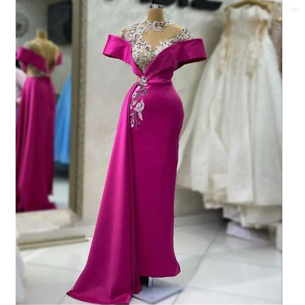 Vestidos de fiesta Noche formal fucsia moderna fuera del hombro Satén Peplum Lentejuelas con cuentas Apliques de encaje Vestido de fiesta largo y sexy para mujeres