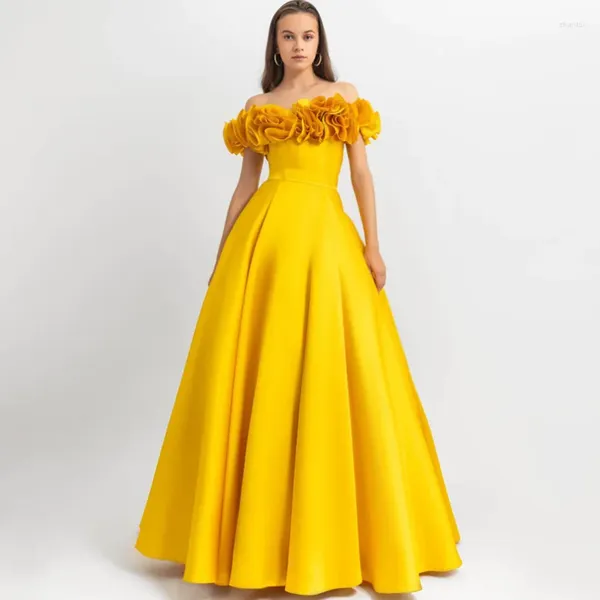 Robes de fête sur l'épaule jaune satin A-line des vêtements de vêtements de la longueur du sol