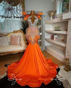 Robes de soirée orange col haut longue robe de bal pour les filles noires 2024 perlée cristal strass anniversaire plumes robe de soirée