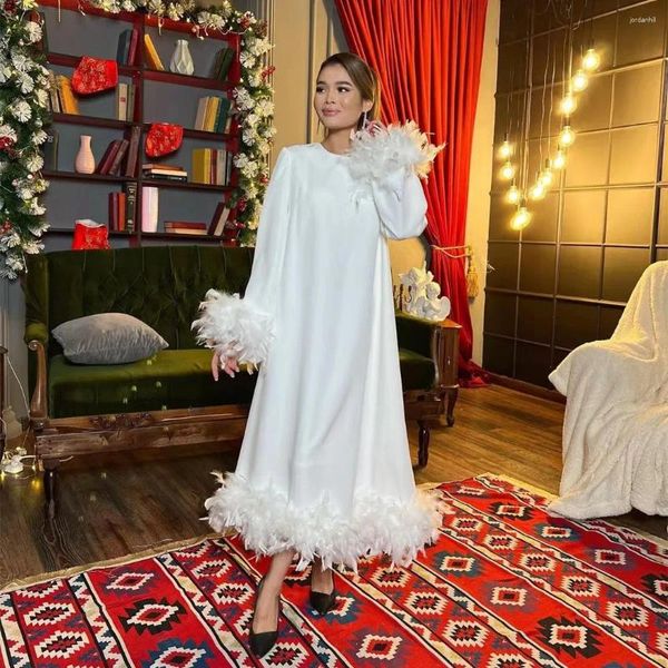 Robes de soirée, grande taille, manches longues, bal de promo, plumes de luxe, tenue de femme pour Banquet spécial, fermeture éclair au dos, robes de soirée, 2024