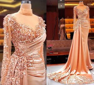 Feestjurken plus size mermaid sexy prom pure nek kralen pailletten Arabische aso ebi luxe blush roze avondjurk met lange mouwen