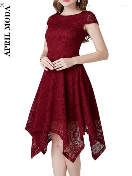 Vestidos de fiesta Rojo Púrpura Rosa Dobladillo irregular Una línea Vestido de cóctel de encaje 2024 Verano Elegante Longitud de la rodilla Sólido Dama de honor Corto Prom